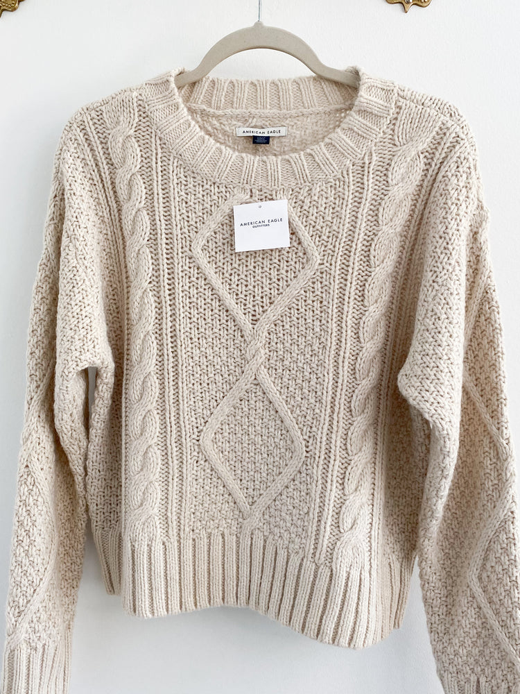 American Eagle Cream Cable Knit Boxy Sweater Size Small