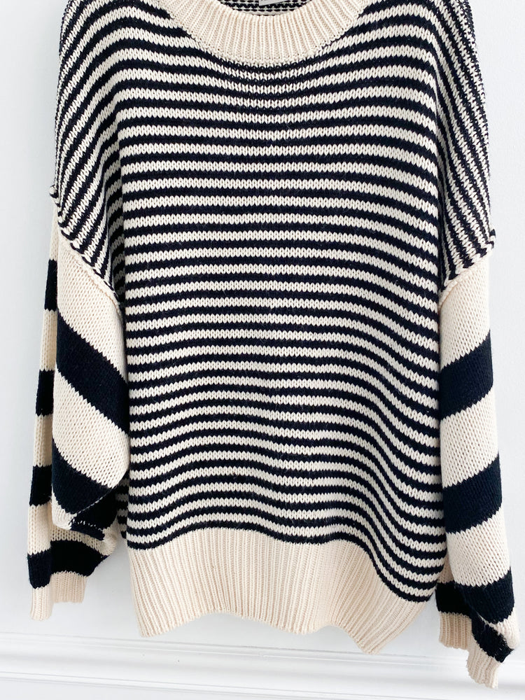 Emberley Cream Stripe Oversized Balloon Sleeve Sweater Size Large