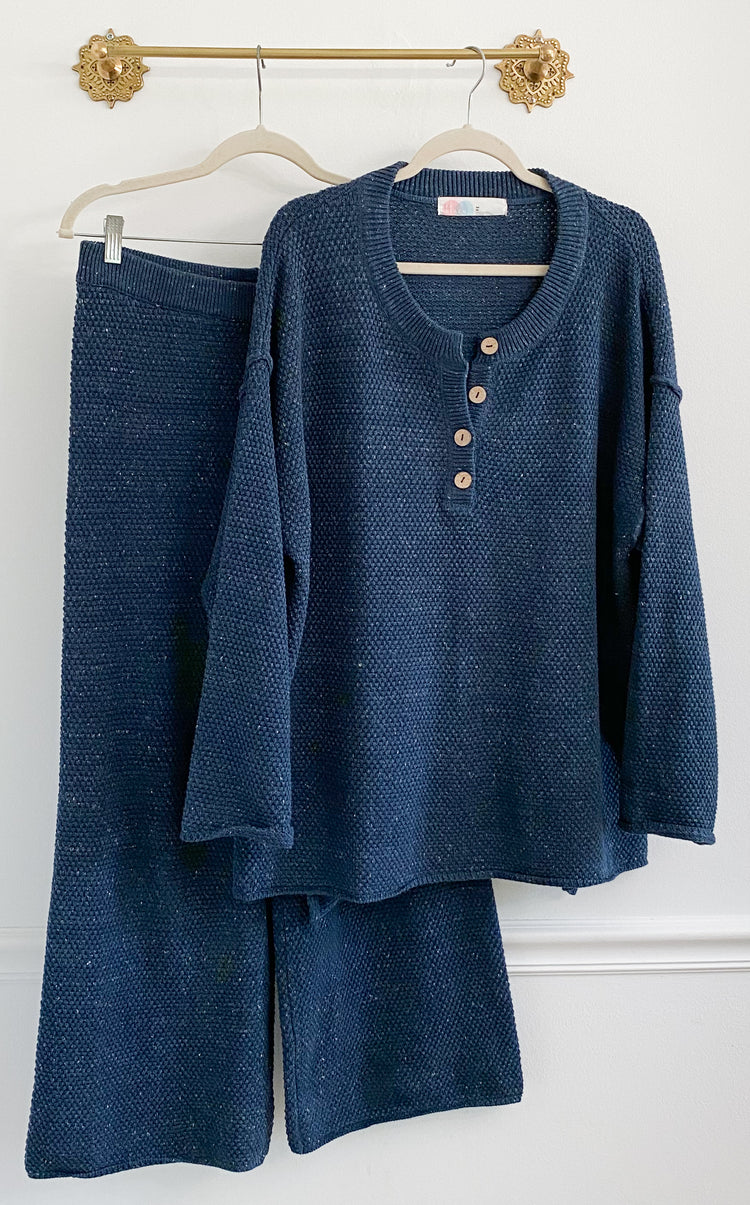 Free People “Hailee” $128 Navy Sweater Set Size Medium